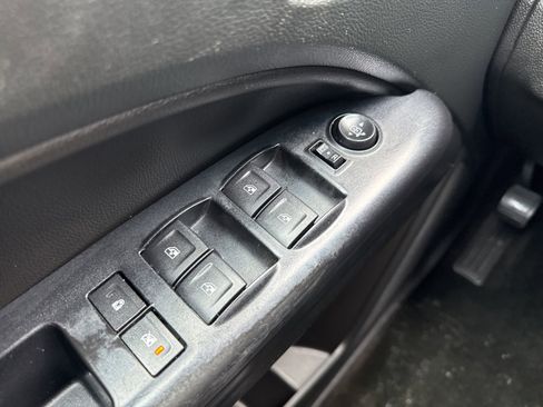 Used 2017 Chevrolet Colorado LT w/ LT Convenience Package image 36