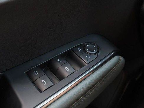 Used 2025 GMC Acadia AT4 AWD/4WD image 20