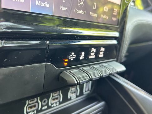 Certified 2025 RAM 1500 Limited AWD/4WD image 28