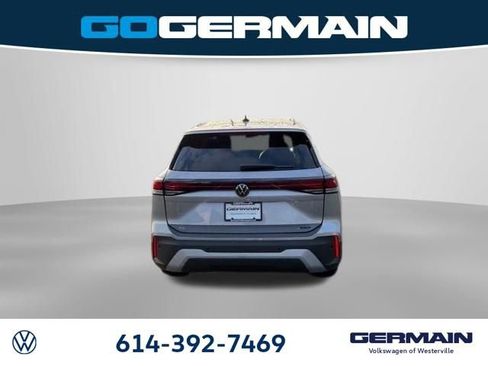 New 2026 Volkswagen Tiguan SE image 9