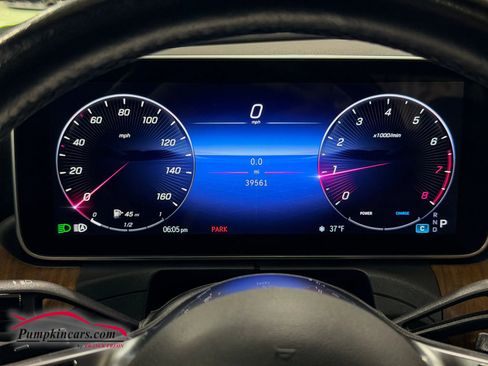 Used 2022 Mercedes-Benz C 300 4MATIC Sedan image 5