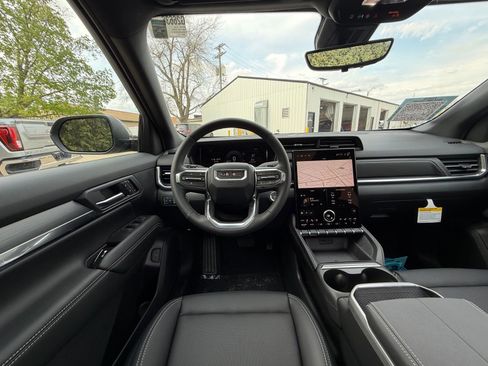 New 2026 GMC Terrain Elevation w/ Elevation Premium Package image 2