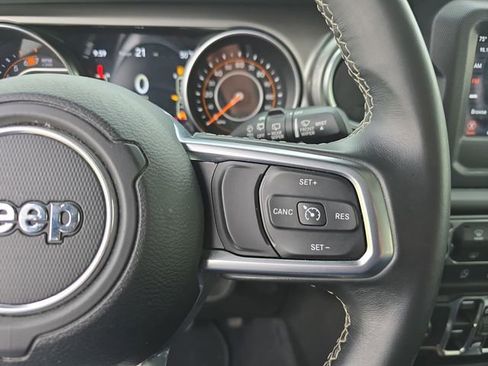 Used 2019 Jeep Wrangler Unlimited Sahara w/ Safety Group image 17