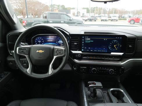 Certified 2024 Chevrolet Silverado 1500 LTZ w/ Technology Package image 20