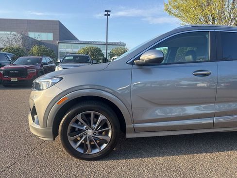Used 2023 Buick Encore GX Select w/ Sport Touring Package FWD image 5