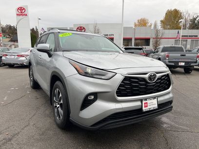 Certified 2024 Toyota Highlander LE