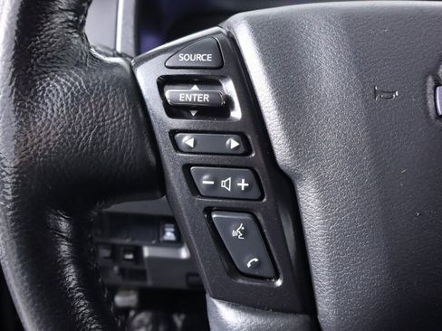 Used 2023 Nissan Frontier SV image 15