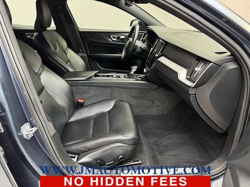 Used 2019 Volvo S60 T6 Momentum image 20