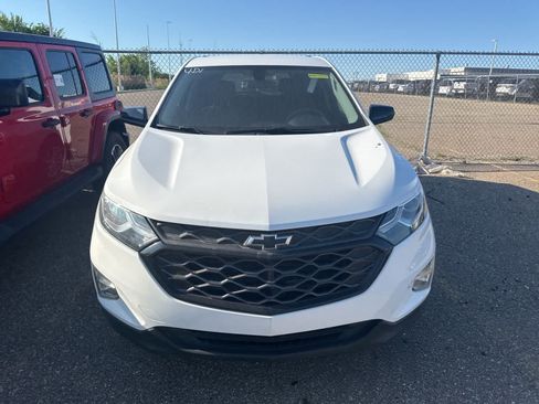 Used 2019 Chevrolet Equinox LT w/ LPO, Blackout Package AWD/4WD image 4