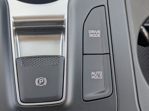 New 2026 Kia Carnival LXS image 27