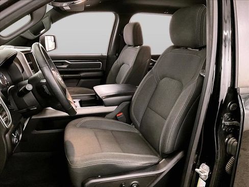 Used 2019 RAM 1500 Big Horn AWD/4WD image 25