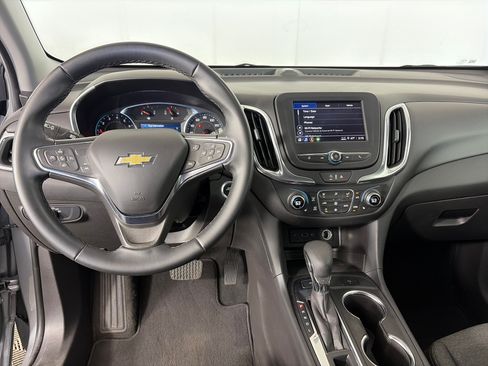 Used 2024 Chevrolet Equinox LT AWD/4WD image 3
