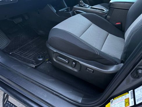 Used 2022 Toyota Tacoma TRD Sport w/ Technology Package AWD/4WD image 22