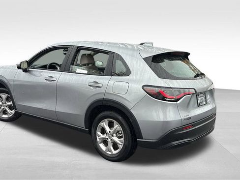 Used 2025 Honda HR-V LX image 5