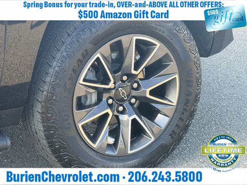 Used 2023 Chevrolet Suburban Z71 image 28