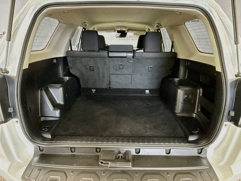Used 2024 Toyota 4Runner TRD Off-Road AWD/4WD image 25