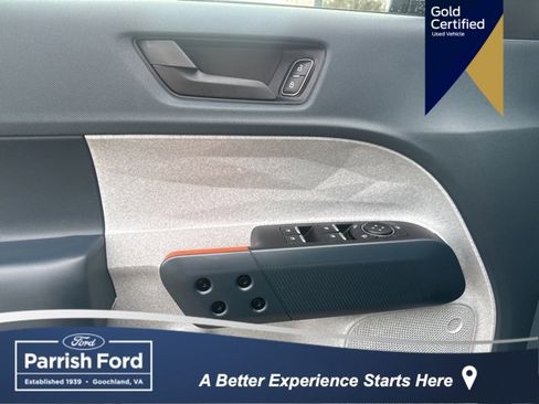 Certified 2022 Ford Maverick XLT w/ XLT Luxury Package image 9