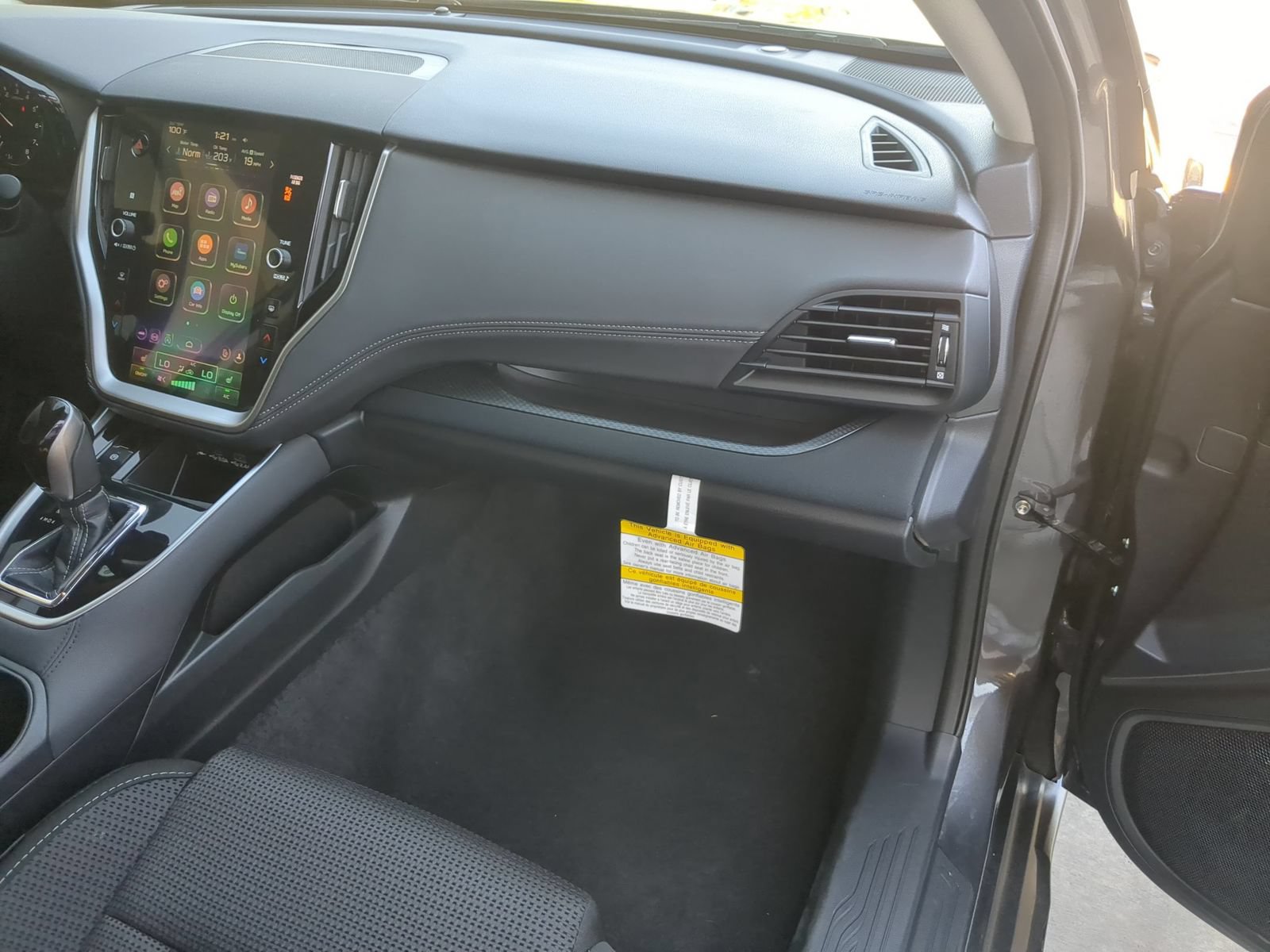 Certified 2025 Subaru Outback Premium AWD/4WD image 27