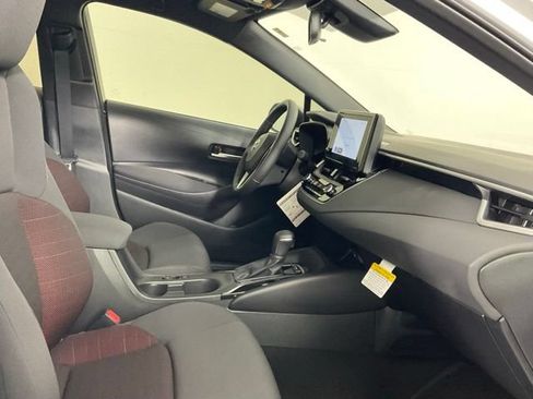 Used 2026 Toyota Corolla SE FWD image 18