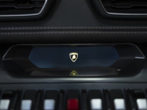 Used 2016 Lamborghini Huracan LP 610-4 image 43