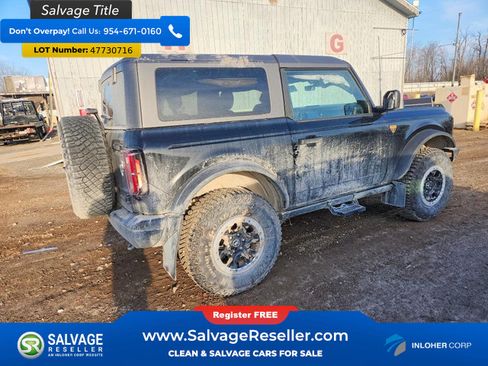 Used 2024 Ford Bronco Badlands w/ Sasquatch Package AWD/4WD image 4
