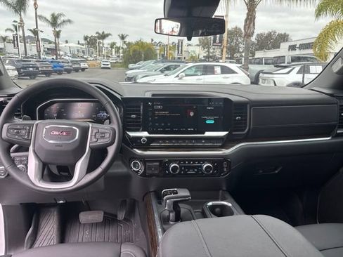 Used 2026 GMC Sierra 1500 Elevation w/ Elevation Premium Package AWD/4WD image 7