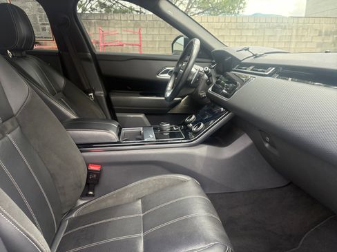 Used 2019 Land Rover Range Rover Velar R-Dynamic SE AWD/4WD image 30