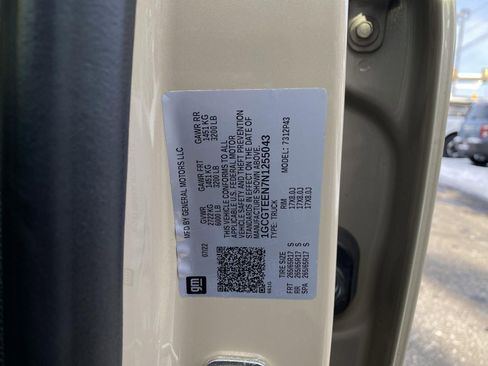 Certified 2022 Chevrolet Colorado ZR2 w/ ZR2 Dusk Special Edition image 24