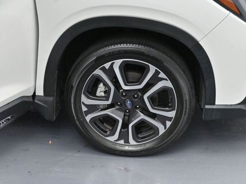 Used 2023 Subaru Ascent Limited image 32