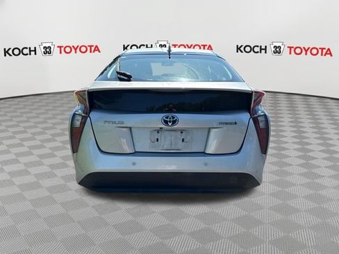 Used 2017 Toyota Prius Three FWD image 7