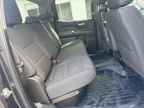Used 2024 Chevrolet Silverado 1500 Custom Trail Boss w/ LPO, Dark Essentials Package AWD/4WD image 39
