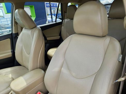 Used 2011 Toyota RAV4 Limited w/ Limited Extra Value Pkg AWD/4WD image 15