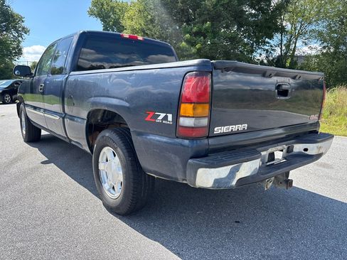 Used 2006 GMC Sierra 1500 SLE w/ Light Duty Power Package AWD/4WD image 2