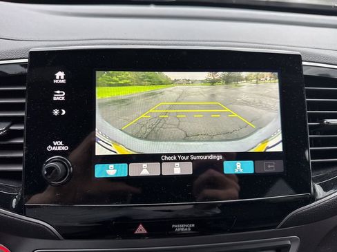 Used 2023 Honda Passport EX-L image 6