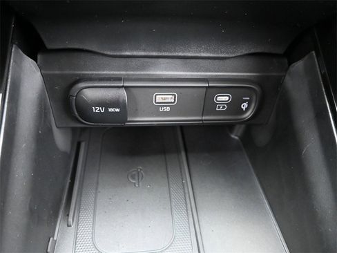 New 2025 Kia Telluride S image 30