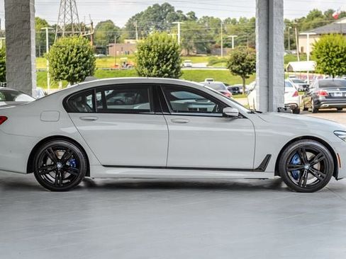 Used 2018 BMW 740i xDrive AWD/4WD image 57