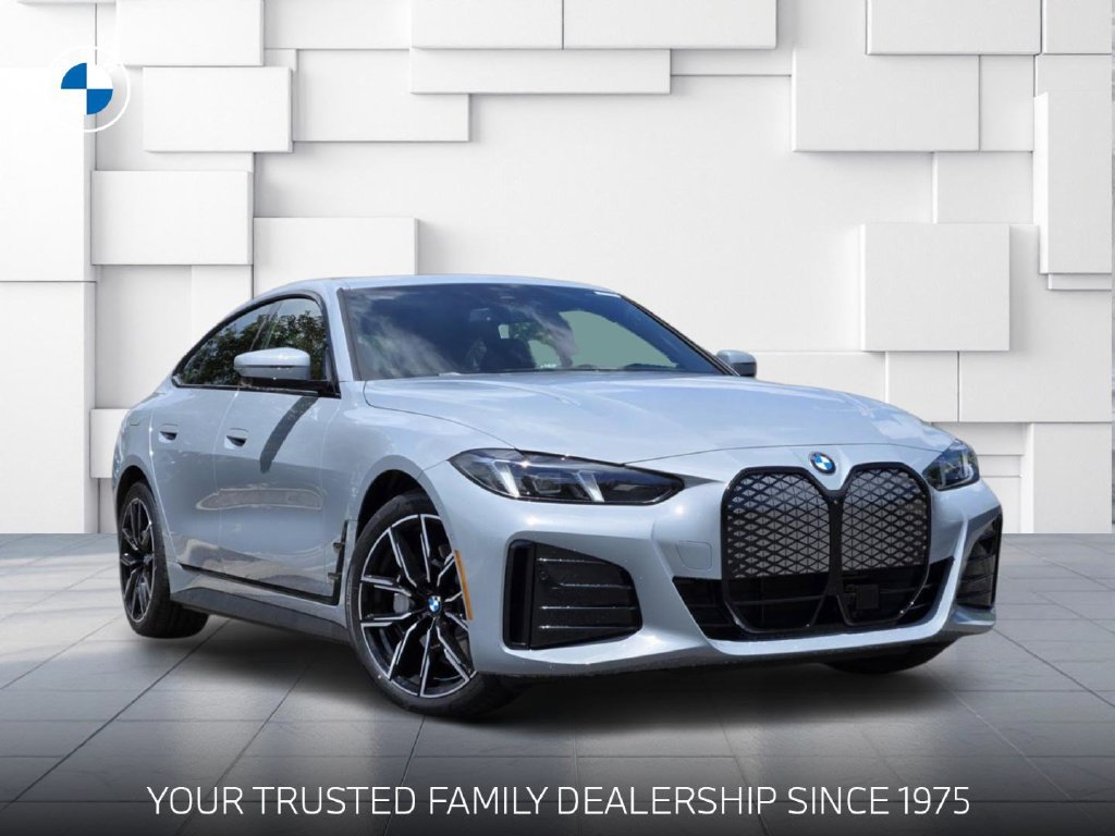New 2026 BMW i4 xDrive40i w/ M Sport Package AWD/4WD image 1