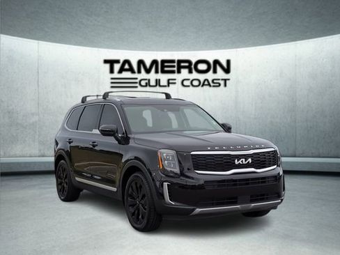 Used 2022 Kia Telluride EX w/ EX Premium Package FWD image 9