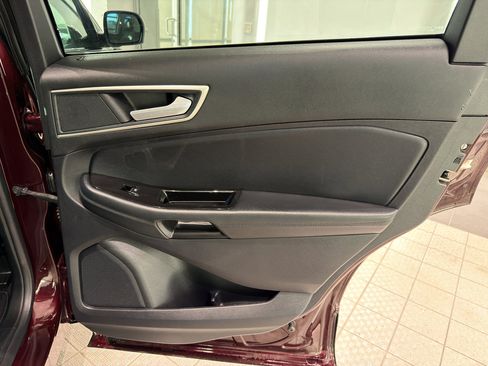 Used 2019 Ford Edge SEL w/ Equipment Group 201A image 23