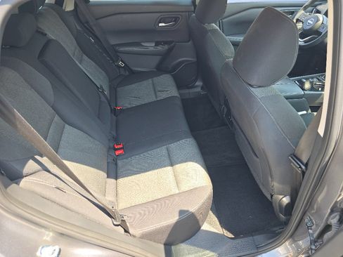 Used 2024 Nissan Rogue SV FWD image 14