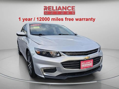 Used 2017 Chevrolet Malibu LT w/ Leather Package image 8