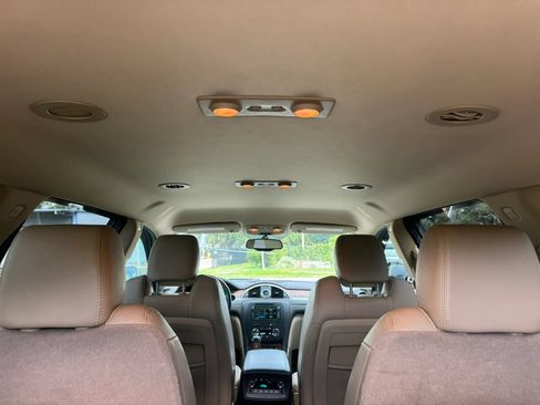 Used 2011 Buick Enclave CXL w/ LPO, Cargo Convenience Pkg AWD/4WD image 30