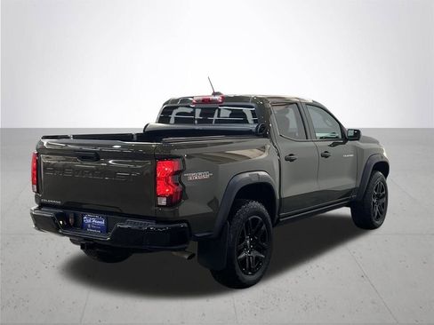 Used 2025 Chevrolet Colorado Trail Boss image 9