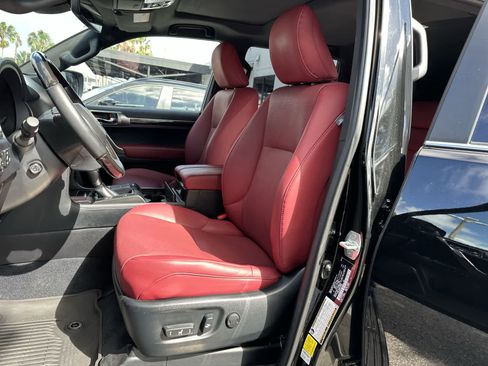Used 2023 Lexus GX 460 Premium w/ Premium Plus Package AWD/4WD image 3