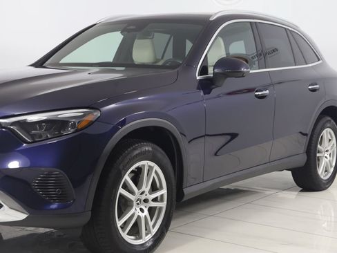 Used 2023 Mercedes-Benz GLC 300 4MATIC w/ Pinnacle Trim Package image 51