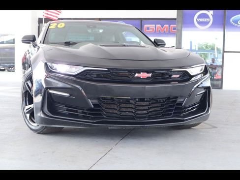 Used 2020 Chevrolet Camaro SS RWD image 1