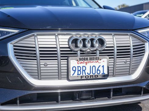 Used 2019 Audi e-tron Prestige AWD/4WD image 6