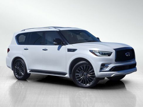 Used 2024 INFINITI QX80 Sensory RWD image 1