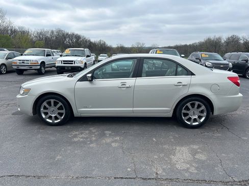 Used 2007 Lincoln MKZ image 1