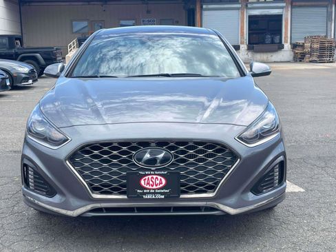 Used 2018 Hyundai Sonata Limited FWD image 2